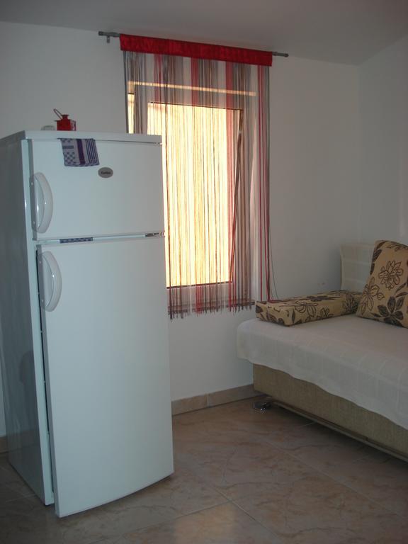 Apartments Niko Vir Værelse billede
